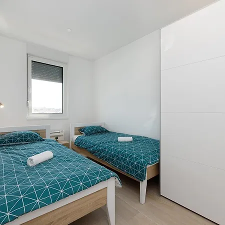 Lägenhet Malo Center - Rooftop, Wifi, Parking *