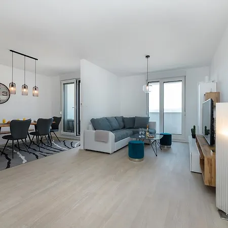 Center - Rooftop, Wifi, New Zadar