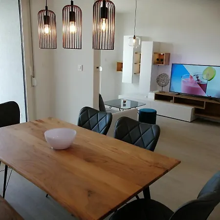 Apartmán Malo Center - Rooftop, Wifi, Parking *