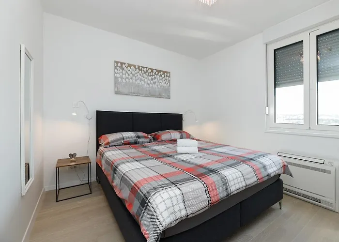 Malo Center - Rooftop, Wifi, Parking Appartement Zadar