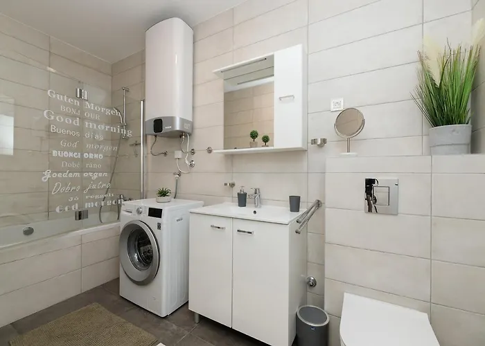 Malo Center - Rooftop, Wifi, Parking Appartement *